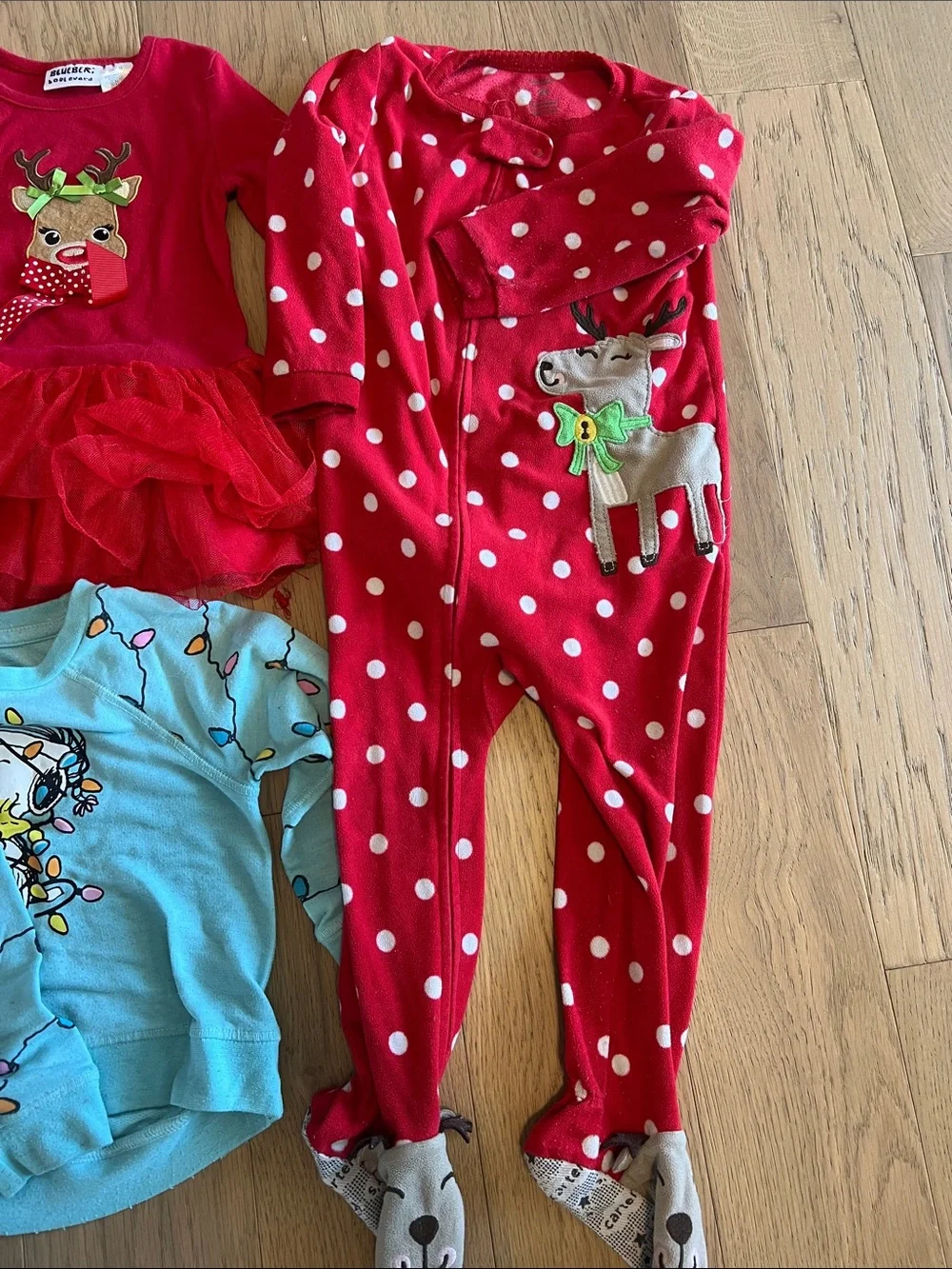 Size 2t Christmas set girls